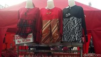 Baju-baju wanita juga dibandrol Rp 35.000.