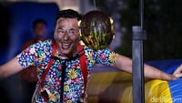 Waduh muka Andhika jadi belepotan gitu! Tetep suka nggak girls?