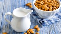Susu Almond dan Susu Kedelai, Mana yang Lebih Baik Nutrisinya?