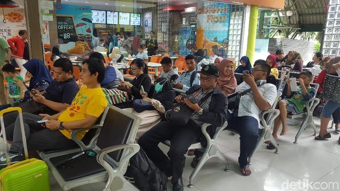 Libur Natal, Jumlah Penumpang KA di Stasiun Gambir 18 Ribu Orang