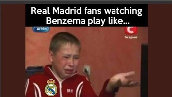 Fans Madrid saat melihat Benzema yang tak berdaya meski sempat nyaris mencetak gol, namun kena tiang. Foto: dok.Twitter