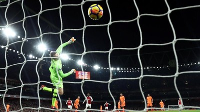 Foto: Usai Arsenal vs Liverpool, Simon Mignolet Habis Diolok-olok