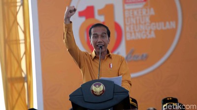 Jokowi Hadiri HUT Hanura di Semarang