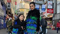 Foto: Gaya centil Amora yang makin mirip sang ibunda. (Krisdayanti/Instagram)