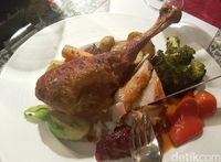 Nuansa 'White Christmas' dan Sajian Prancis Klasik Menanti Anda di Restoran Ini