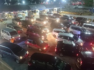 Besok Puncak Arus Lalin Libur Tahun Baru di Pelabuhan Merak