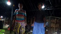 Paket LTSHE akan dibagikan kepada masyarakat lokal daerah yang berada di kawasan perbatasan, daerah tertinggal, daerah terisolir dan pulau terdepan atau jauh dari jangkauan PLN, sehingga sumber energi utama yang dapat diandalkan murni dari tenaga surya. Dok. Kementerian ESDM.