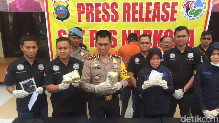Tangkap Pengedar Narkoba, 2 Kg Sabu dan Seribu Pil Ekstasi Disita
