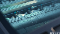 Dibalik kap mesinnya terdapat mesin V12 3.5 L yang bisa menghasilkan tenaga 550 daya kuda. Foto: RM Sothebys
