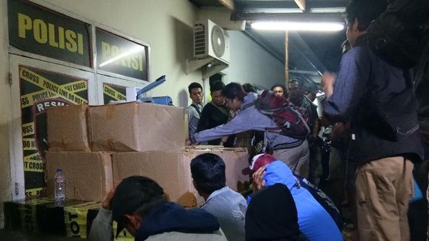 Grebek Gudang, Polda Sulsel Amankan 570.000 Pil PCC