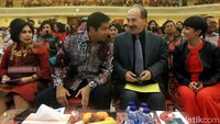 Ketua Umum Taruna Merah Putih Maruarar Sirait menuturkan misi Natal organisasi sayap PDI Perjuangan tahun ini memberikan dukungan dan penggalangan dana untuk perjuangan Palestina dan ikut mengecam kebijakan Presiden AS Donald Trump yang mengakui Yerusalem sebagai ibu kota Israel.