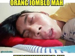 Meme Kocak Libur Panjang, yang Jomblo Jangan Baper