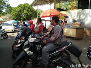 Nggak Cuma Ojol, Menhub bakal Atur Ojek Pangkalan