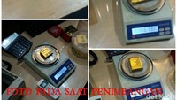 Foto: Saat penggerebekan polisi menemukan 15,9 kg emas yang terdiri dari 21 batang emasi dan 47 emas bulat. / (Dok Polda Kalbar)