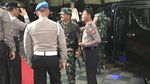 Momen Kapolri dan Panglima TNI Pastikan Malam Natal Aman