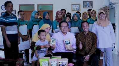 Rizal Ramli berkunjung ke Rumah UKM Karanganyar