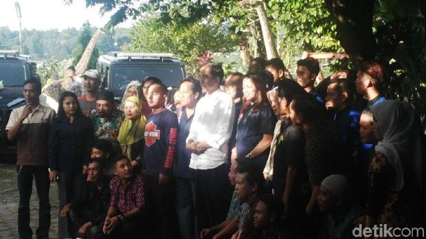 Usai dari Taman Safari, Jokowi dan keluarga santap bersama di Restoran Raffles, Bogor