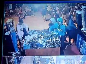Ada ABG Cewek di Geng Motor yang Ikut Menjarah Toko Pakaian di Depok