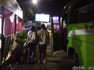 Macet di Nagreg, Jakarta-Garut Ditempuh Hampir 8 Jam