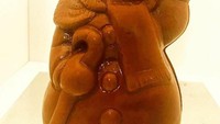 Hei ada manusia salju yang menggemaskan dan tampak lezat.  Ukuran cokelat yang besar bisa jadi santapan bersama keluarga saat Natal. Foto: Instagram