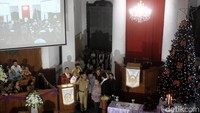 Disela-sela perayaan Misa Natal, turut hadiri Bapak Kapolri Tito Karnavian dan Gubernur Anies Baswedan yang meninjau dan memastikan secara langsung berjalannya perayaan Misa Natal di GPIB Immanuel dengan aman dan tanpa gangguan.