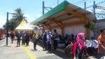 Foto: PKL yang Masih Nekat Berjualan di Trotoar Tanah Abang
