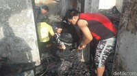 Kebakaran berlokasi di Kelurahan Gudang, Bogor Tengah, Bogor, Senin (25/12/2017).