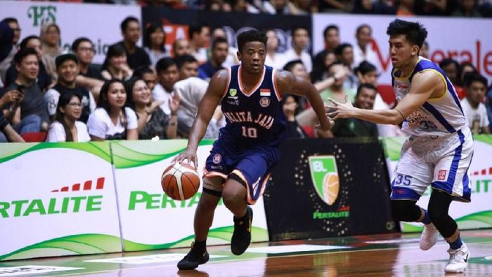 Pemain Pelita Haya, Wayne Bradford, cedera parah dan harus menepi hingga akhir musim IBL 2019. (dok IBL) Pemain Pelita Haya, Wayne Bradford, cedera parah dan harus menepi hingga akhir musim IBL 2019. (dok IBL)