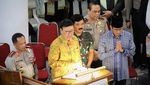 Momen Kapolri dan Panglima TNI Pastikan Malam Natal Aman