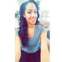 Lukwesa Morin punya beberapa fitur wajah yang mirip Meghan Markle. Seperti hidung, warna kulit, juga senyumannya. Setuju nggak? Foto: Instagram/lukwesamorin