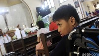 Kaum difabel ikut merayakan Natal.