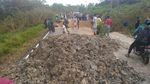 Foto: Mendadak Off-Road karena Jalan Amblas di Riau