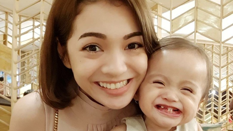 Cerita Maya Septa Takut Masuk Operasi Jelang Persalinan Anak Ketiga/ Foto: Istimewa Cerita Maya Septa Takut Masuk Operasi Jelang Persalinan Anak Ketiga/ Foto: Istimewa