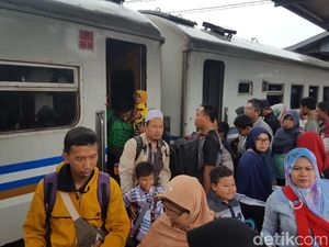 Libur Natal, 3 Ribu Penumpang KA Tiap Hari Turun Stasiun Blitar