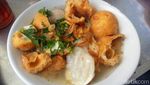 Lagi Ada di Bandung? Jangan Lupa Cicip 9 Makanan Enak Ini!