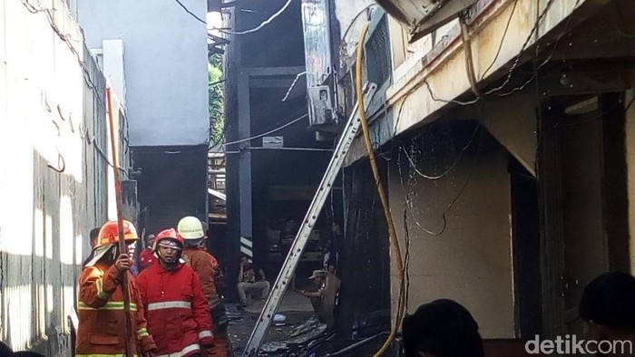 Sudah Padam, Ini Penampakan Pabrik Tahu di Cengkareng yang Terbakar