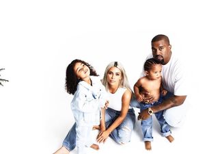 Tidak Mewah, Ini Kado Natal Kanye West untuk Kim Kardashian