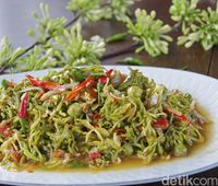 Menu Natal : Sajian Istimewaa Ayam Woku Balanga dan Klappertaart Singkong Keju