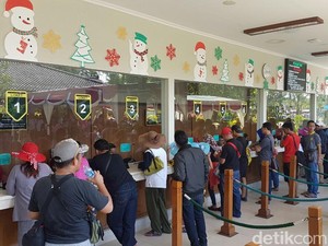 Pengunjung Membeludak, Pengelola Candi Borobudur Tambah 3 Loket Baru
