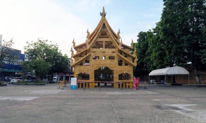 Ada Kuil Terbuat Dari  Kardus  di Thailand Foto 2