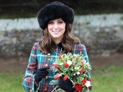 8 Gaya Terbaik Kate Middleton di Hari Natal, Selalu Cantik Memesona