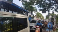 Lalin jalan RM Harsono menuju Ragunan macet sekitar pukul 10.00 WIB tadi. Foto: Zunita Amalia Putri/detikcom