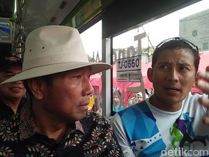 Saat Sandiaga-Lulung Jajal Bus Tanah Abang Explorer