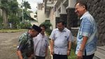 Foto: Libur Natal, Mendikbud Ajak Putranya Sambangi Rumah Seminari