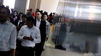 Ini merupakan hari pertama Stasiun Sudirman Baru melayani penumpang.