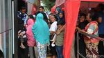 Foto: Antrean Mengular Warga DKI Ingin Naik Bus Tingkat Wisata