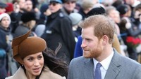 Untuk pertama kalinya, Meghan Markle menghadiri acara perayaan Natal keluarga kerajaan di Sandringham. Sang aktris pun tampak mesra dengan Pangeran Harry.  Foto: Chris Jackson/Getty Images