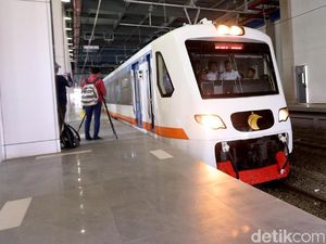 AP II Berangkatkan Dua Penumpang Kereta Bandara yang Ketinggalan Pesawat