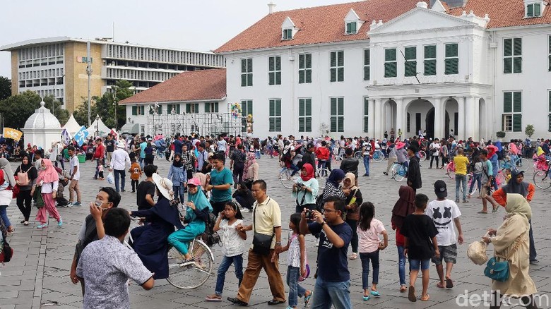 Sandi Pastikan Verifikasi Kota Tua Jadi World Heritage Tetap Jalan Sandi Pastikan Verifikasi Kota Tua Jadi World Heritage Tetap Jalan