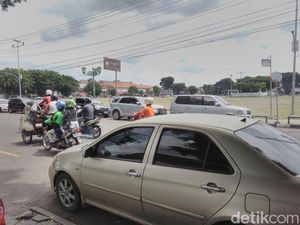 Nyatanya, Masih Ada Tarif Parkir Nuthuk di Alun-alun Yogya Hari Ini